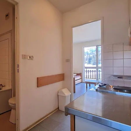 Apartment 2 Pieces, 5 Pers, Proche Pistes, Commerces Et Telesiege, Parking Gratuit - Fr-1-525-267 *